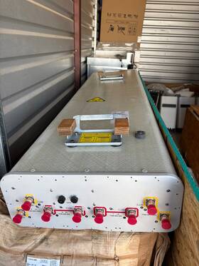 Nnhh-65b-r4 Commscope Lot Of 10 Cellular Panel Antennas And Cellmax New / Never Deployed
