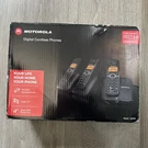 Motorola L603M Cordless Phone System Handsets Dect 6.0 W/ Digital Base New. Fixed Price $34.99.
